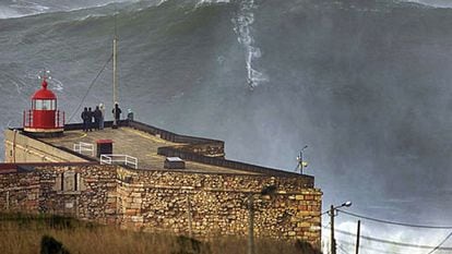‘Hércules’ proporciona surfe no País Basco