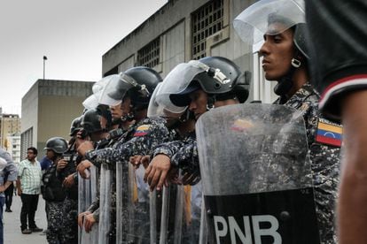 Membros da polícia da Venezuela, em Caracas, em 2018.