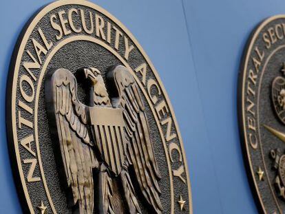 Logotipo da NSA, em sua sede nos arredores de Washington DC.