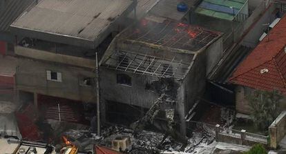 Área atingida pela queda da aeronave em São Paulo.