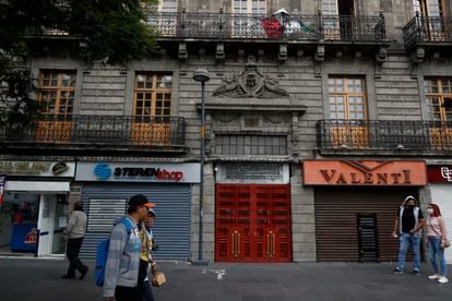Várias lojas fechadas no centro histórico da Cidade do México.