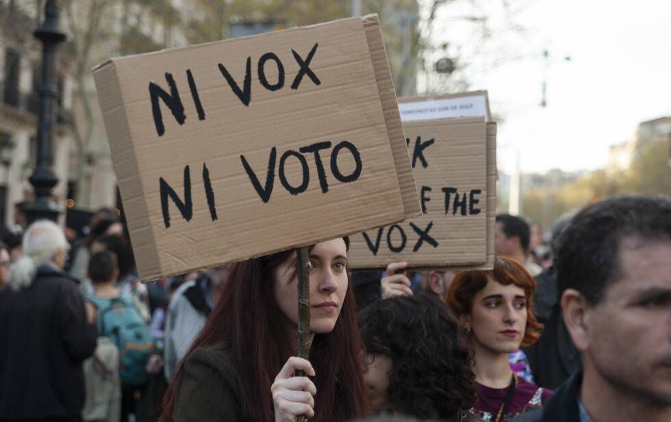 Manifestação contra o Vox em Barcelona, em 23 de março.