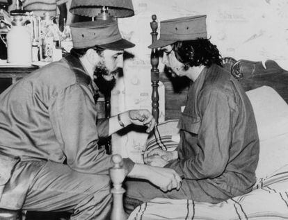 (FILES)This 1959 Fidel Castro e Che Guevara, em 1959 em Havana.