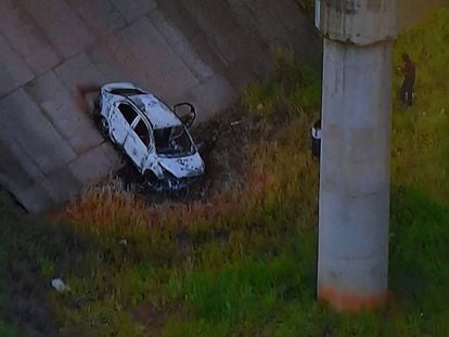 Imagem do carro do embaixador mostrada pela TV Globo.