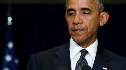 O presidente Obama se dirige à mídia em Varsóvia.