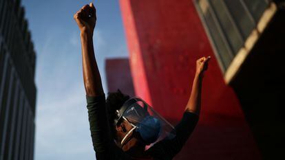 Manifestante participa dos atos contra o Governo Bolsonaro em frente ao MASP, em São Paulo, no último sábado, 29 de maio.