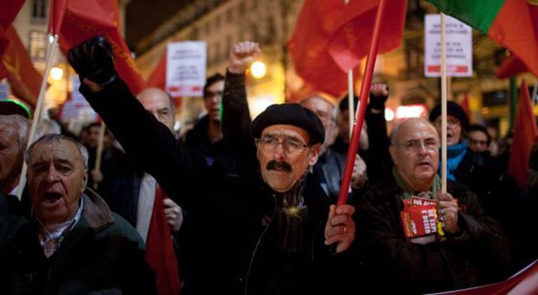 Comunistas contra a alta do transporte público em Lisboa em 2012.