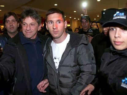 Messi, em sua chegada a Buenos Aires.