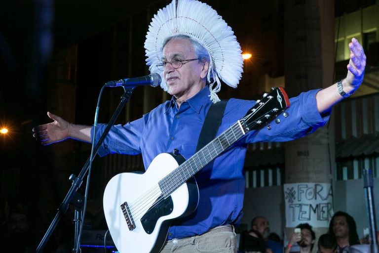 Caetano durante o show no Rio.