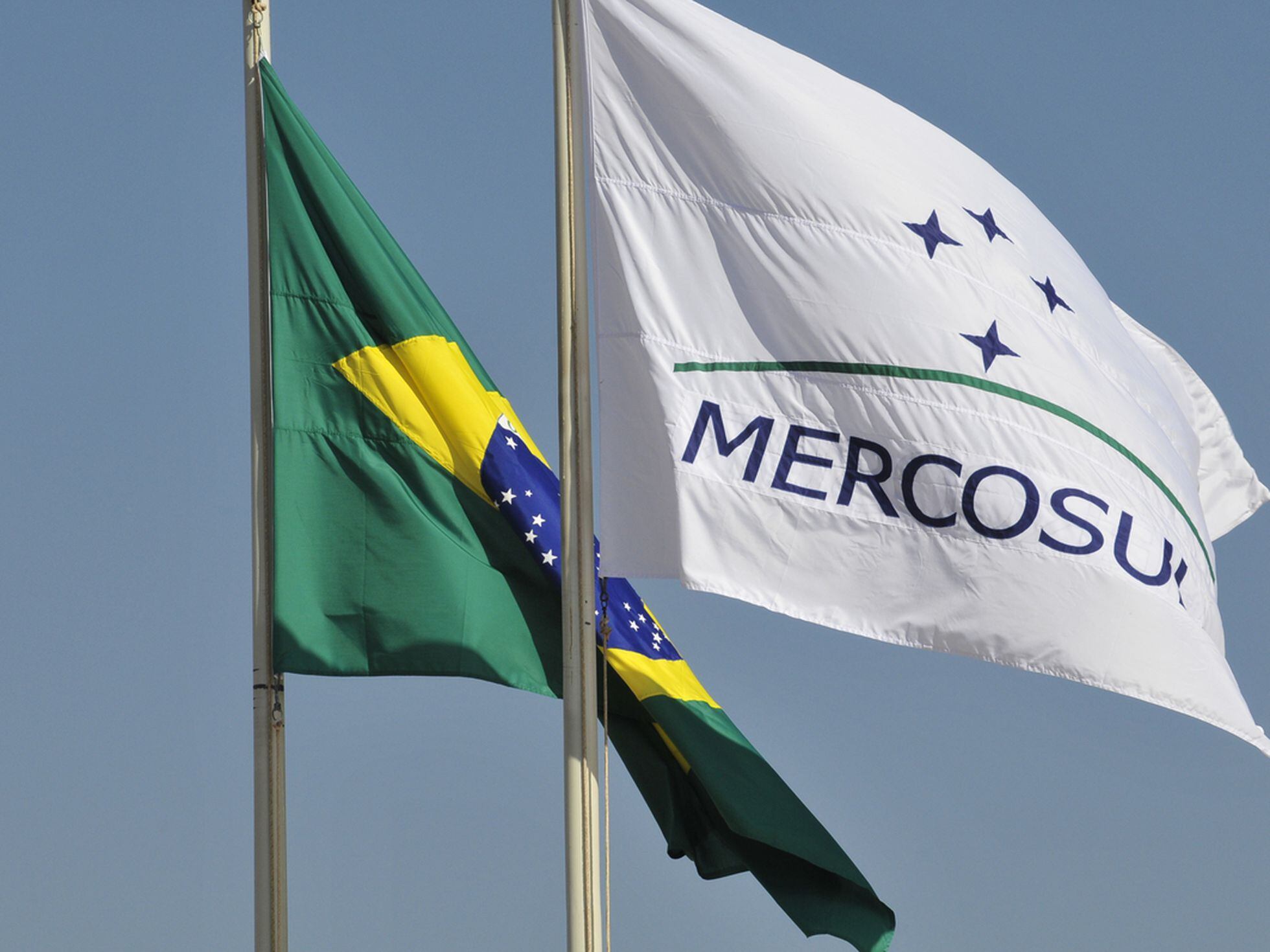Relações Comerciais entre Brasil e Portugal - Mapa Mund