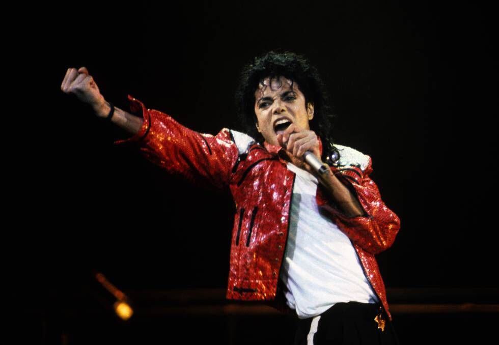 Michael Jackson durante em show em 1986.