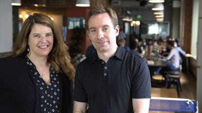 Lynn Fox e Sandy Parakilas, ex-funcionários do Google e do Facebook e agora críticos das tecnológicas, em San Francisco.