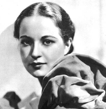 Evelyn Venable, que afirmava ter sido a modelo do logo da Columbia Pictures em 1939, em uma imagem publicitária tirada em Londres em 1935