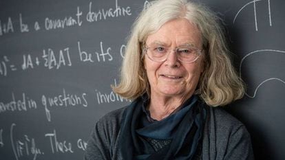 Karen Uhlenbeck, prêmio Abel de Matemáticas, em Princeton.