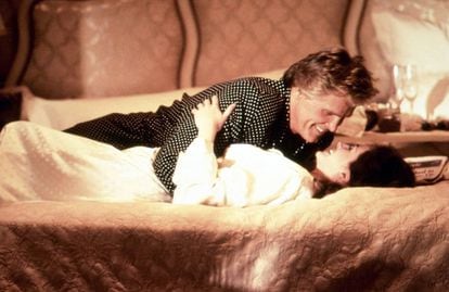Nick Nolte e Julia Roberts no filme 'Adoro Problemas'.