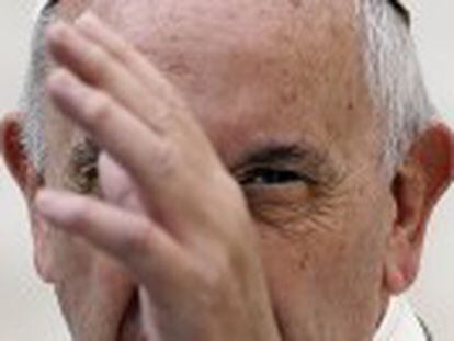 O prelado do Vaticano que se declarou gay e as brigas entre cardeais do Sínodo estão entre as preocupações de Francisco