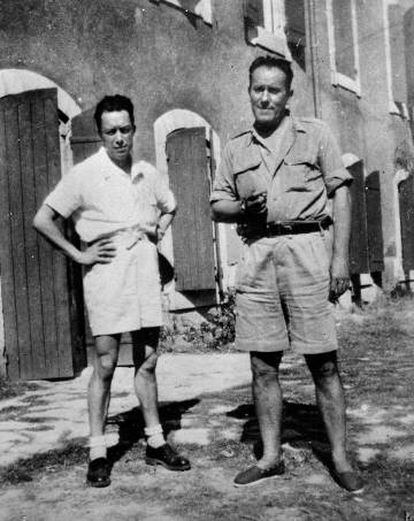 Camus (à esquerda) e Char, em L’Isle-sur-la-Sorgue, em 1940.