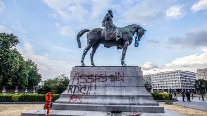 Estátua equestre do rei Leopoldo II, vandalizada em Bruxelas em junho de 2020.
