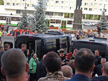 Funeral das vítimas da explosão em uma base militar, em 12 de agosto, em Sarov.