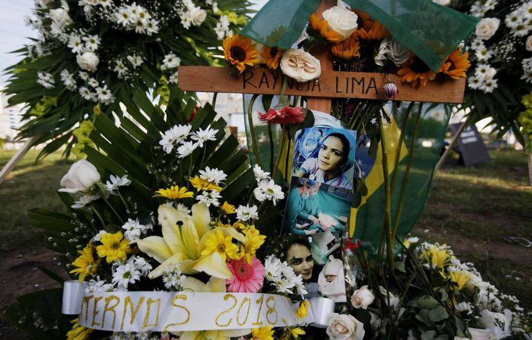 Estudantes da Universidad Americana (UAM), na Nicarágua, realizam homenagem à brasileira Rayneia Gabrielle Lima, assassinada no país.