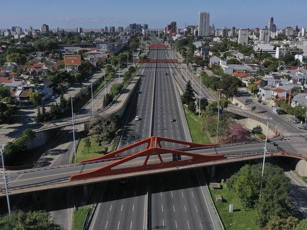 BUENOS AIRES, ARGENTINA - APRIL 10: Aerial view of General Paz avenue amidst the coronavirus (COVID-19) pandemic on April 10, 2020 in Buenos Aires, Argentina. President Alberto Fernandez informed that the lock down will be extended beyond April 12. Argentina was the first country in South America to order mandatory isolation, since March 20. Over 1.5 million people across the world have been infected with the COVID-19 coronavirus, with over 70 fatalities recorded in Argentina. (Photo by Gustavo Garello/Jam Media/Getty Images)