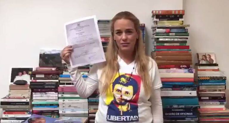 Imagem divulgada no Twitter de Lilian Tintori.