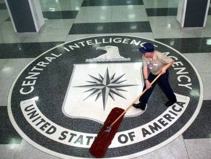 Entrada da sede da CIA em Langley, Estados Unidos.
