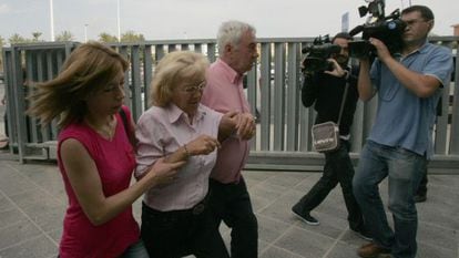 Mari Carmen Gacía na chegada ao tribunal de Elche.