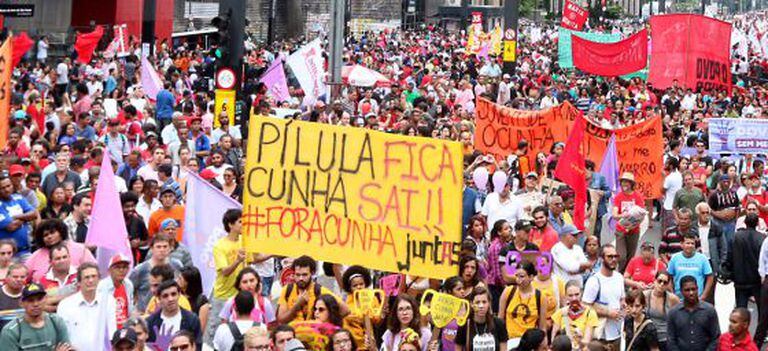 Movimentos sociais em protesto contra Cunha no domingo.