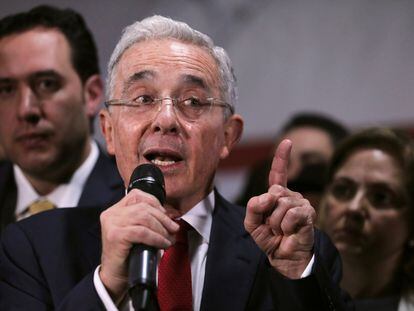 O ex-presidente Álvaro Uribe em outubro do ano passado, na Suprema Corte da Colômbia.