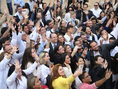 Recepção de novos profissionais brasileiros no Programa Mais Médicos em outubro do ano passado