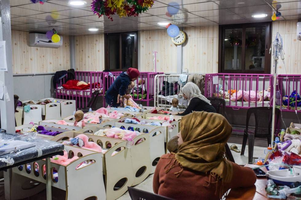 Filhos recém nascidos de combatentes jihadistas, em um hospital curdo no norte da Síria.