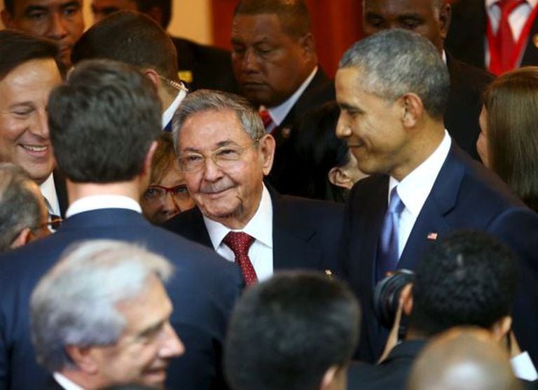 Raúl Castro e Obama na Cúpula.