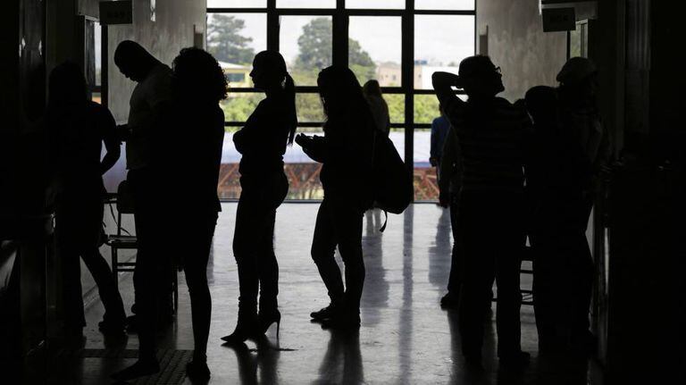 Fila de eleitores em um colégio eleitoral em São Paulo, no dia 2 de outubro.