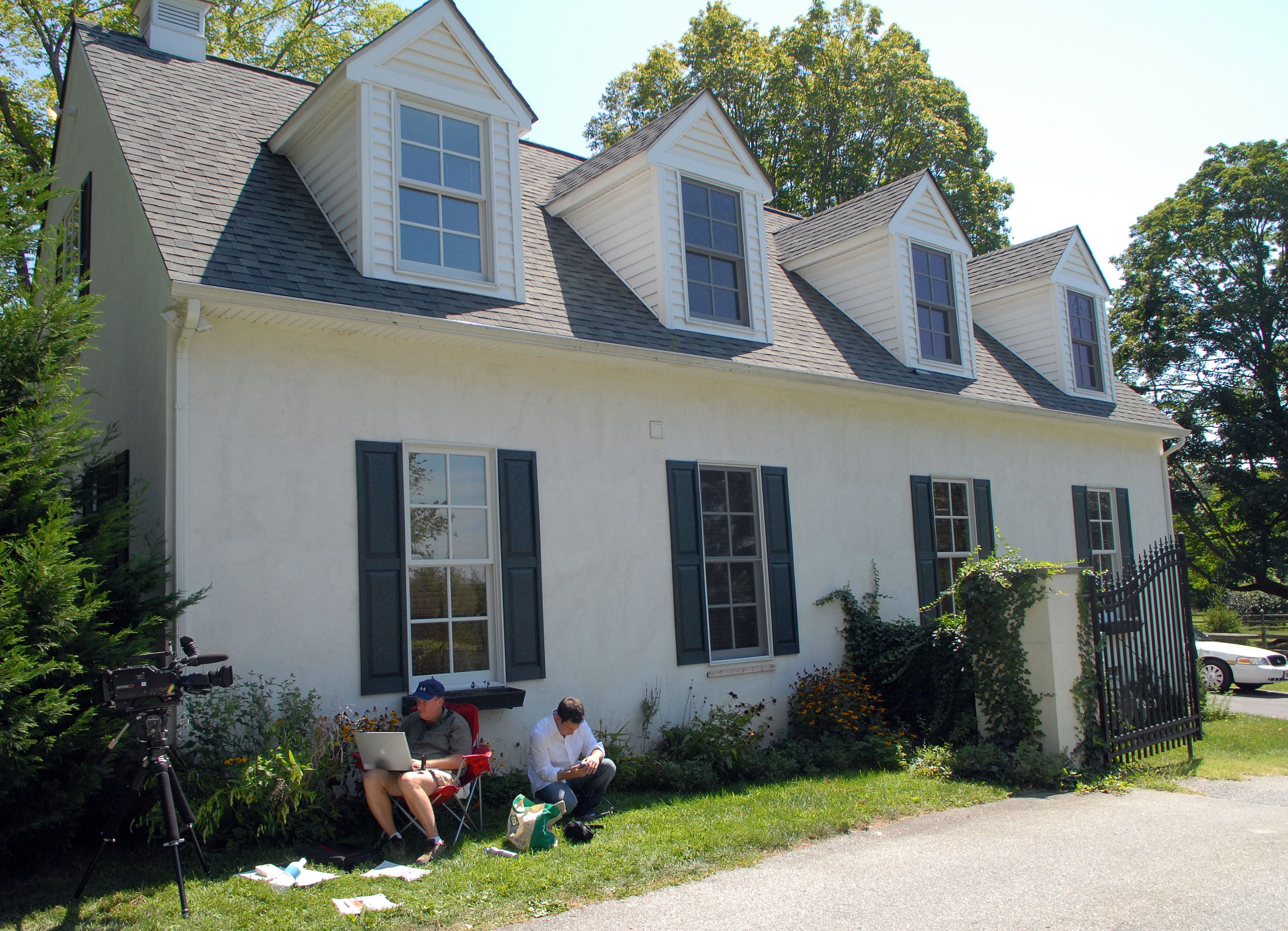Fachada da casa de Joe Biden em Greenville, Delaware, uma das mansões georgianas onde o presidente-eleito dos Estados Unidos gosta de investir.