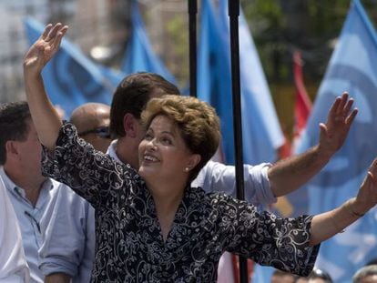 Dilma durante campanha no Rio, nesta segunda.