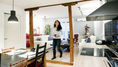 Marta Trigueros, que oferece no Airbnb o seu apartamento em Madri.