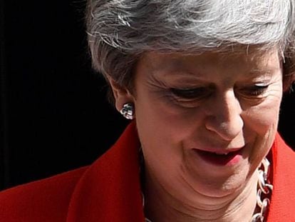 A primeira-ministra britânica, Theresa May, em Londres. Em vídeo, May fala sobre as condições para a realização do segundo referendo.