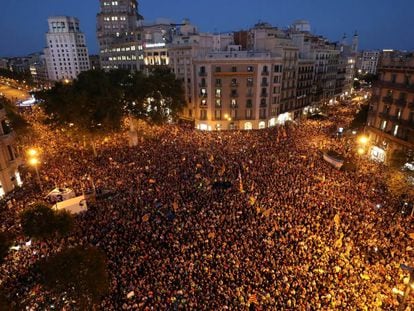 Protesto no centro de Barcelona contra o Governo espanhol