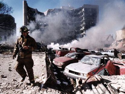 O atentado de Oklahoma, onde morreram 168 pessoas, foi provocado por Tim McVeigh, um extremista paranoico, mas não um doente mental