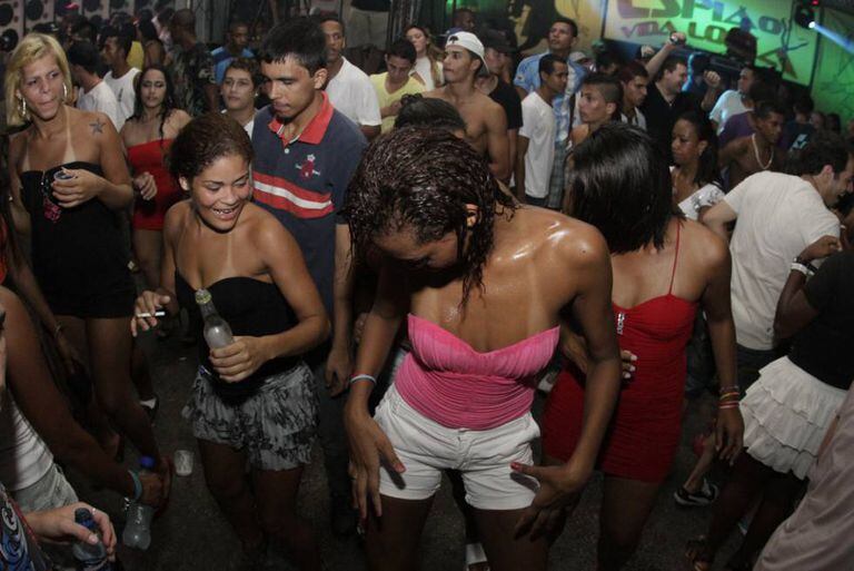 Baile funk na Rocinha.