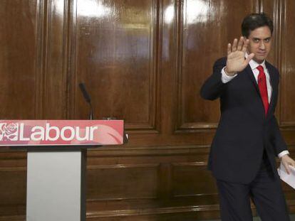Ed Miliband, após anunciar sua renúncia como líder trabalhista.