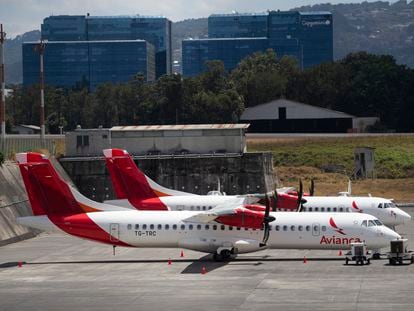 Aviões da Avianca estacionados no aeroporto La Aurora, na Cidade da Guatemala.