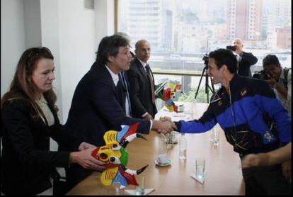 Senadores brasileiros e Capriles em Caracas.