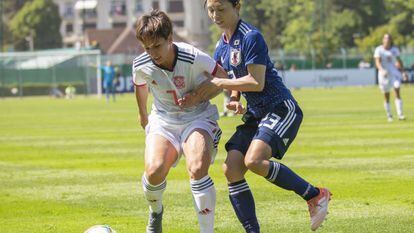 Marta Corredera (7) no amistoso realizado domingo contra o Japão.