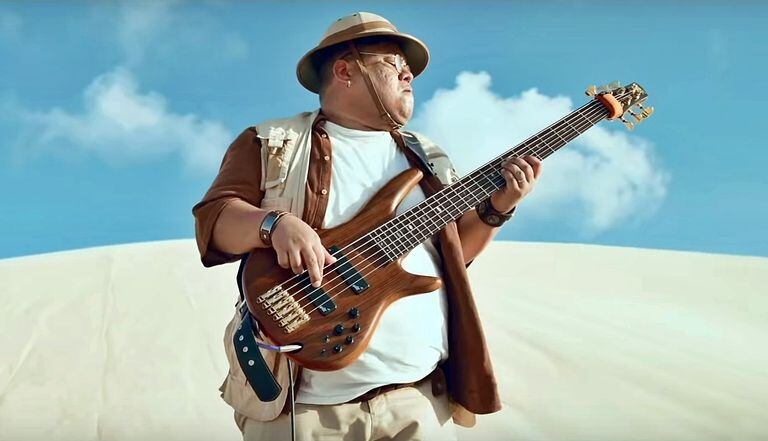 Groovador encena 'Jumanji nordestino' em campanha de lançamento de filme.