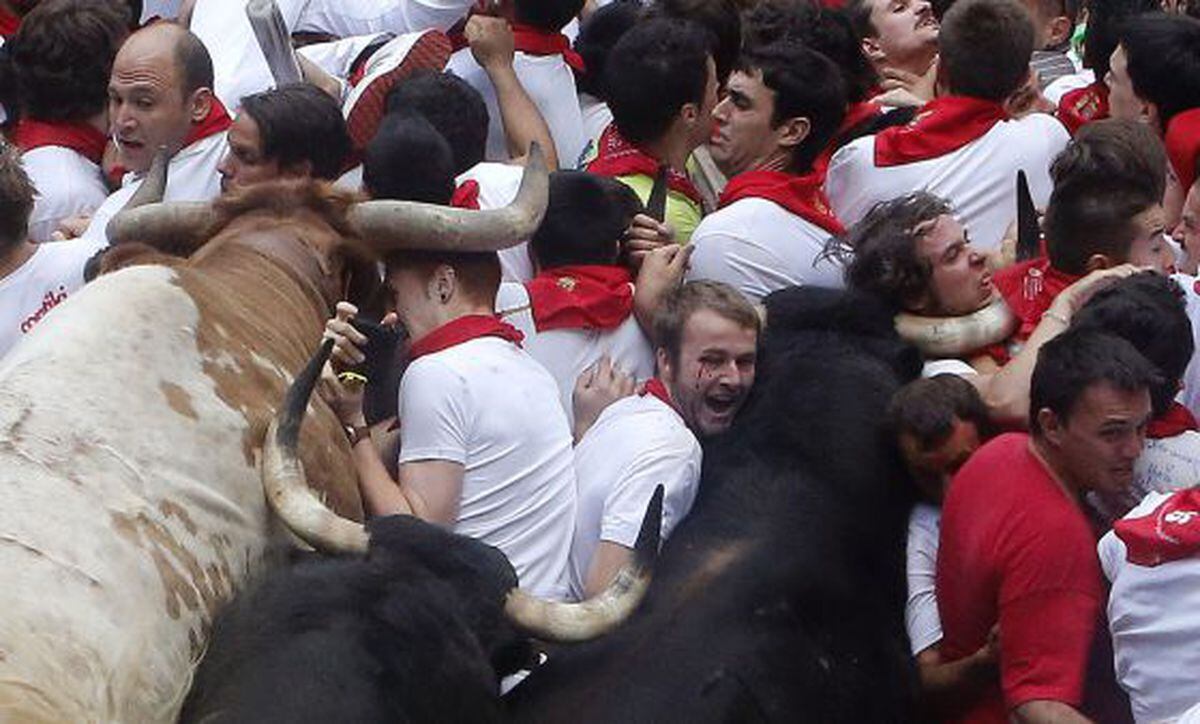 San Fermin - corrida de touros em Pamplona - Tauromania