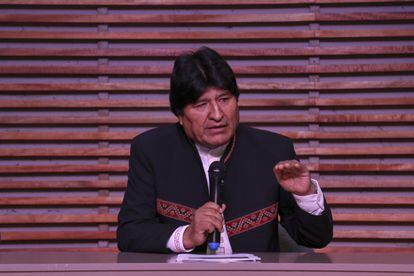 O ex-presidente boliviano Evo Morales fala em uma conferência em Buenos Aires, em fevereiro.