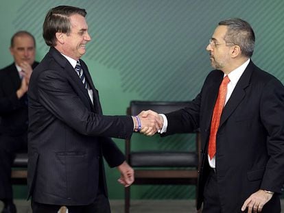 Bolsonaro e o ministro da Educação, Abraham Weintraub.