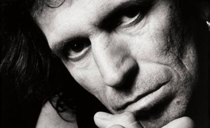 Keith Richards, retratado para seu disco 'Talk is Cheap'.